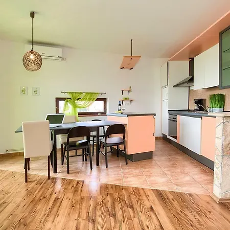 Lucca Apartman